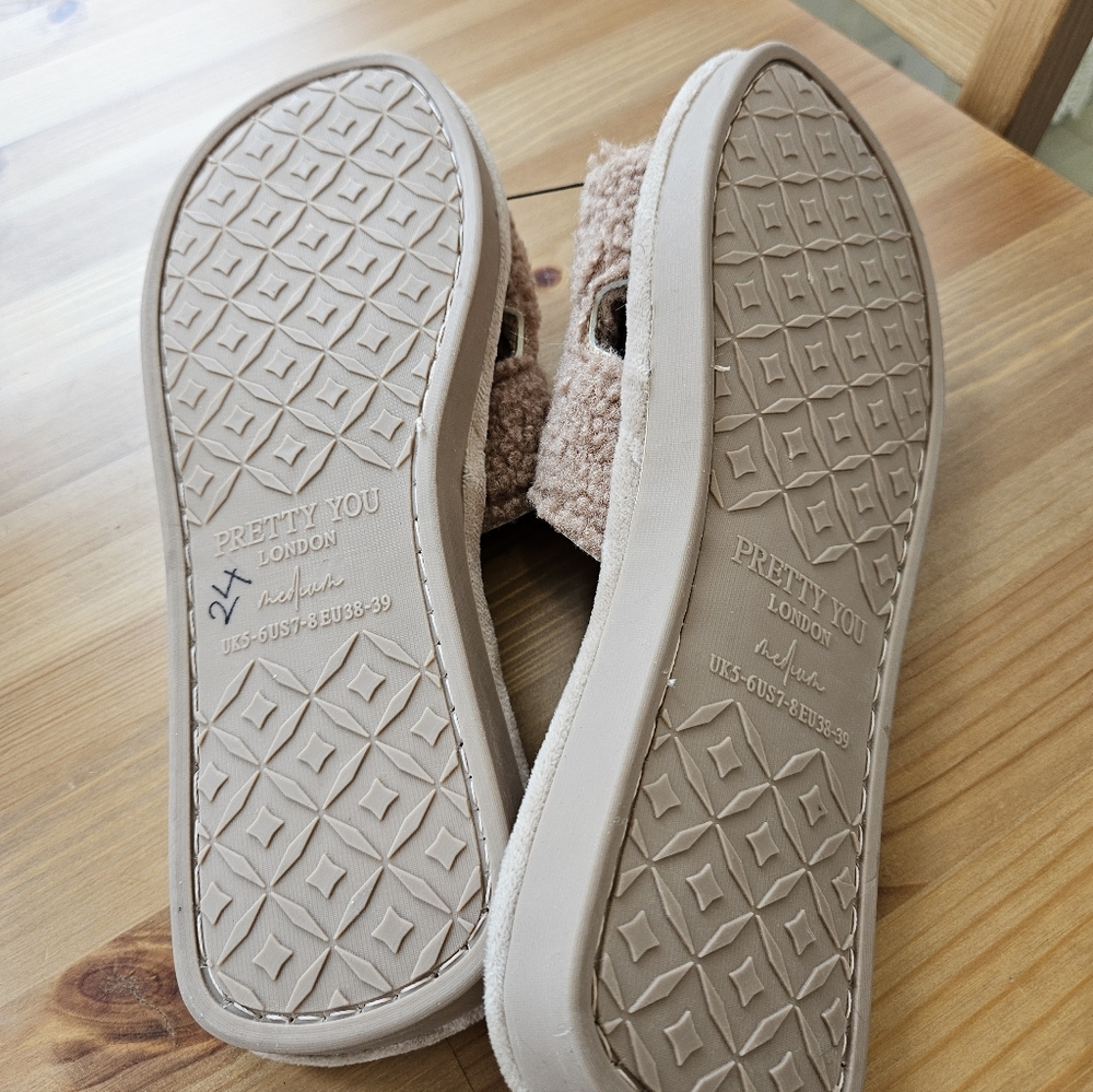 Pretty You London Slippers Hermes Design New! Size 8-9 - Picture 5 of 6